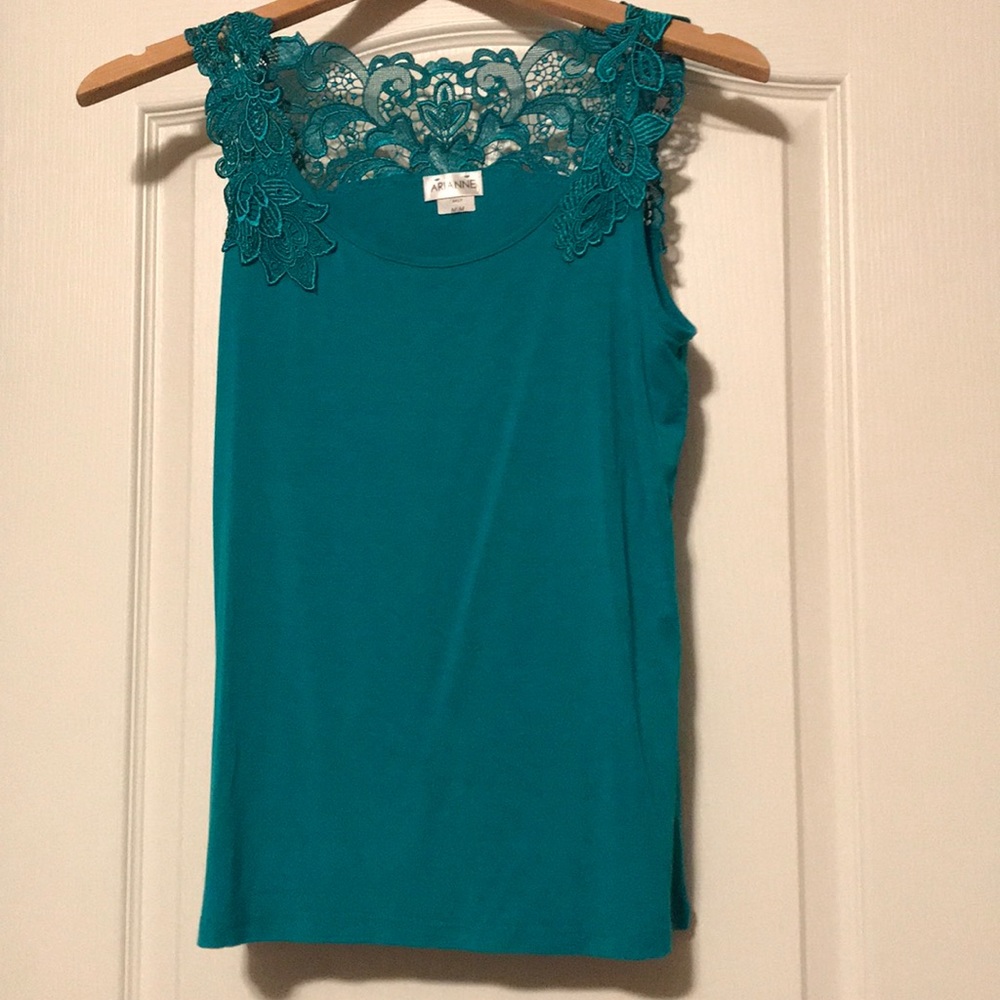 Lace detail turquoise tank top